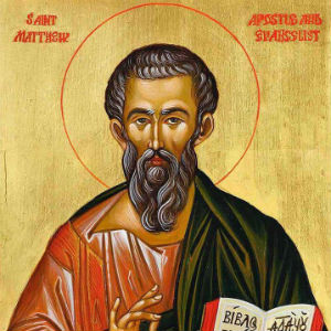 Ícone de São Mateus segurando a Bíblia