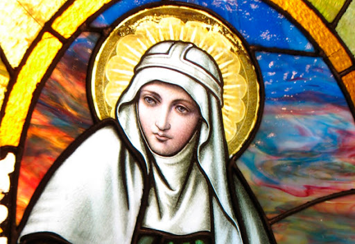Imagem de Santa Brígida em um vitral colorido - Devoção às Sete Dores de Nossa Senhora