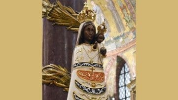Imagem de Nossa Senhora de Loreto, que se encontra em Loreto, na Itália