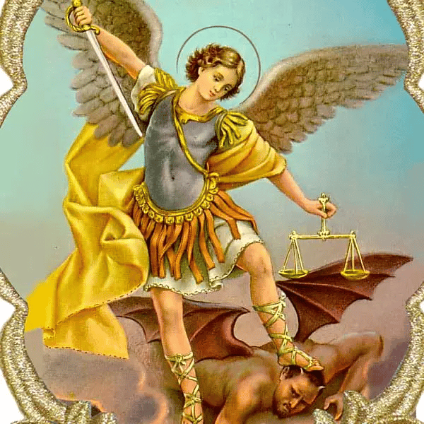 foto de São Miguel arcanjo com uma espada e satanás a seus pés
